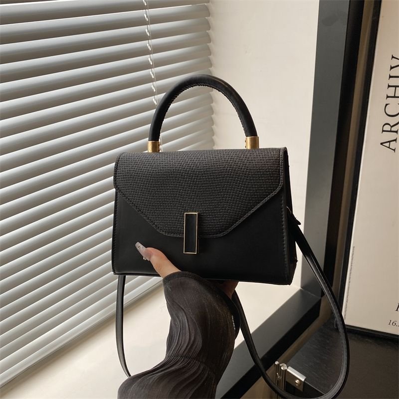 PU Bucket Handheld Bag - Image 2