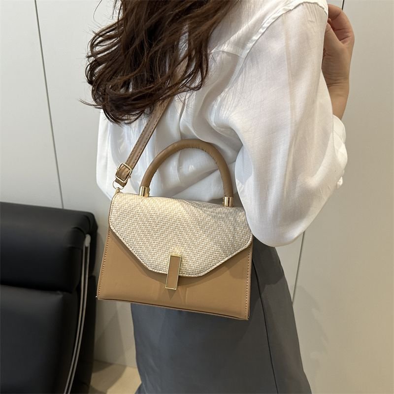 PU Bucket Handheld Bag - Image 4