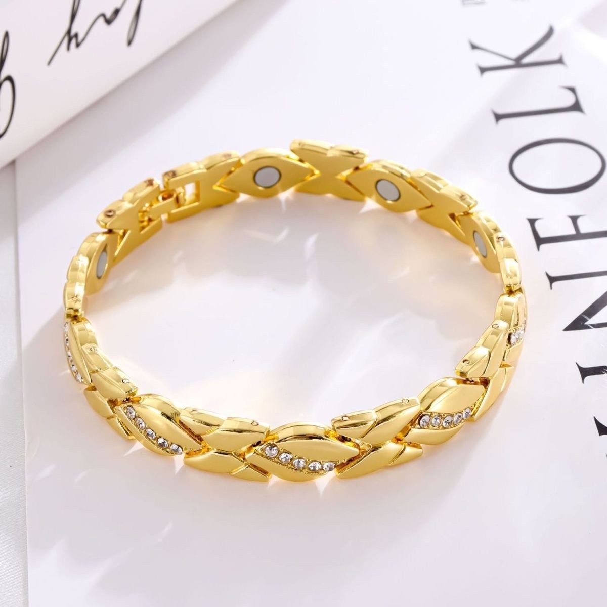 Elegant Leaf Bracelet - Image 2
